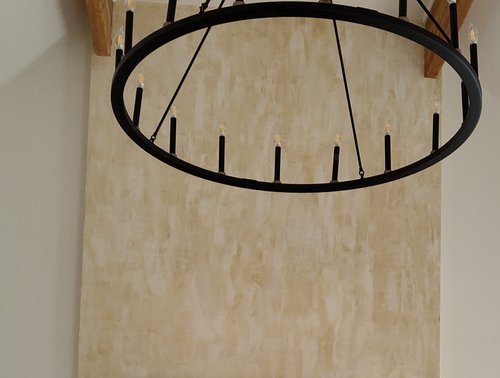 Detail of three-tone lime plaster